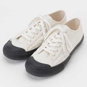Y’s by Yohji Yamamoto black/white canvas sneakers